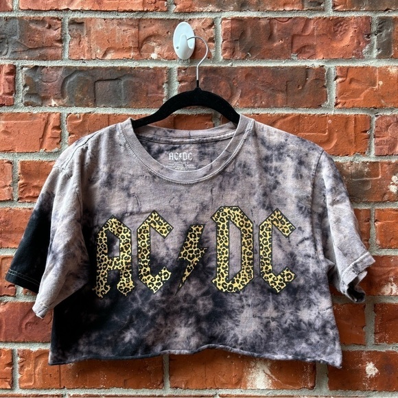 ACDC Womens Small Tie Dye Black Leopard Crop Graphic Band Tee Short Sleeve - Picture 1 of 9